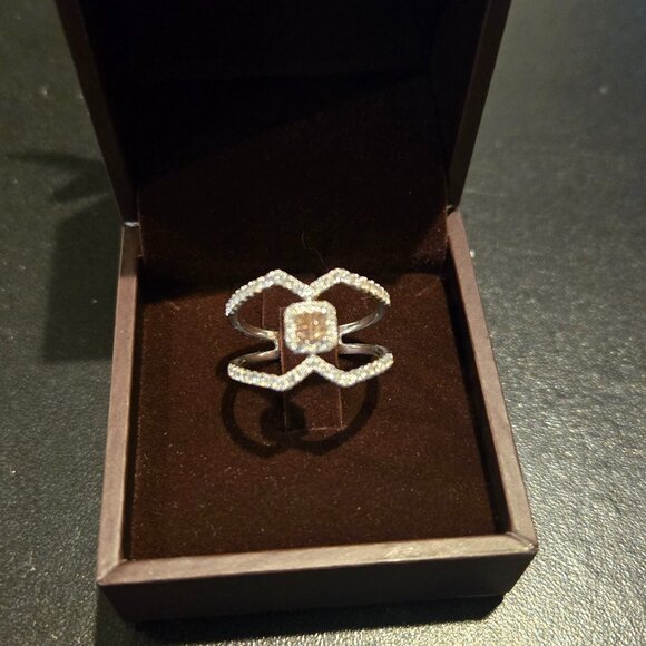 Le Vian criss cross 14k vanilla gold with chocolate diamond in center - Picture 1 of 4